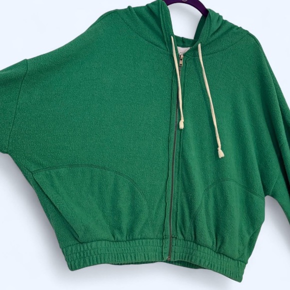 NWOT URBAN OUTFITTERS Green Women's Hoodie - Picture 2 of 3